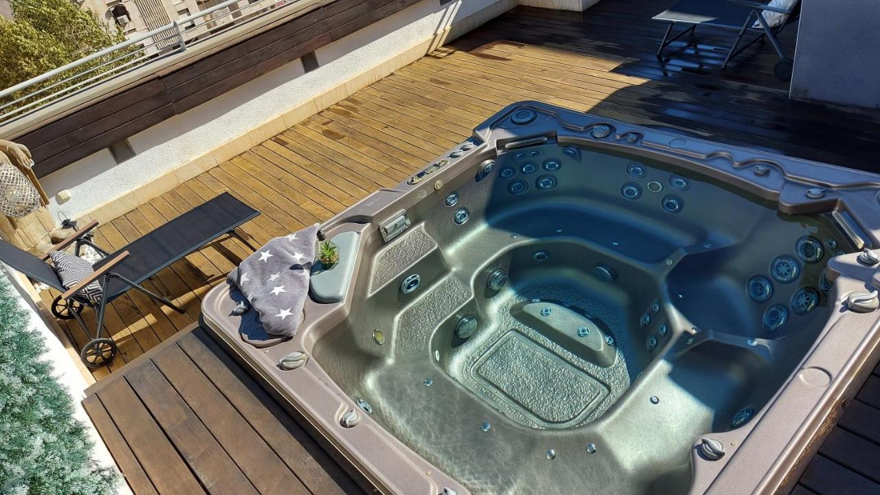 エルチェAtico De Lujo Con Jacuzzi Climatizado En Terrazaアパートメント エクステリア 写真