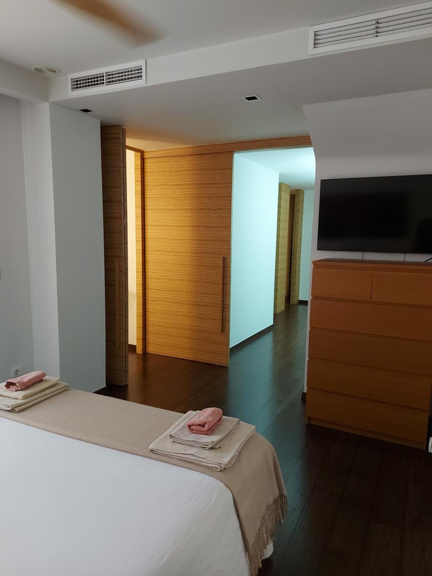 エルチェAtico De Lujo Con Jacuzzi Climatizado En Terrazaアパートメント エクステリア 写真